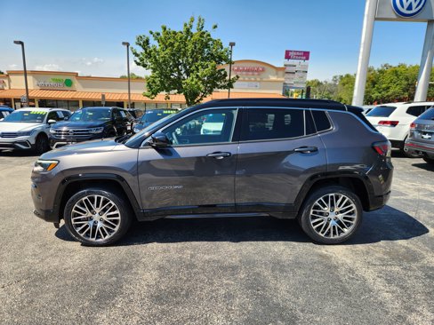 Used 2023 Jeep Compass Limited w/ Elite Group image 5
