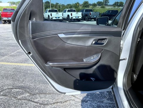 Used 2019 Chevrolet Impala LT image 20
