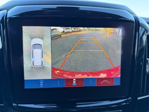 Used 2019 Chevrolet Traverse Premier image 25
