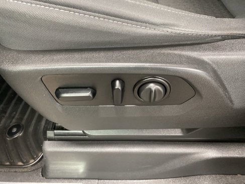 Used 2020 Chevrolet Silverado 1500 LT w/ All-Star Edition image 34