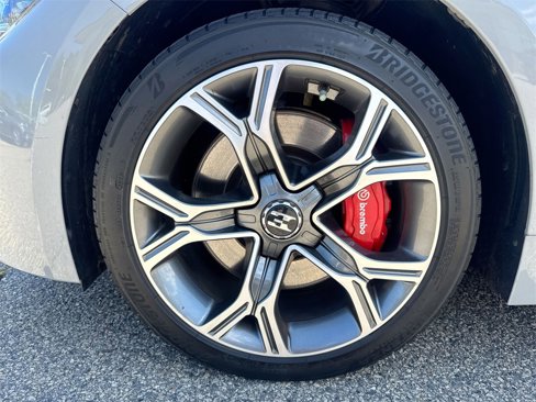 Used 2019 Kia Stinger GT2 image 10