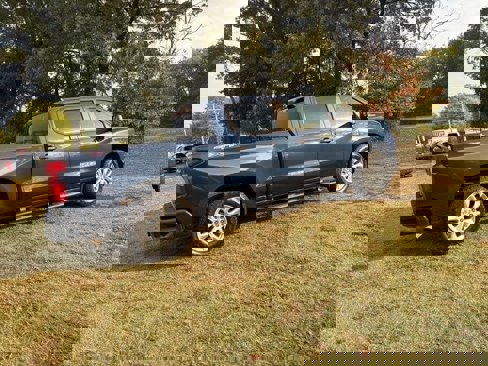 Used 2022 Chevrolet Silverado 1500 Custom image 13