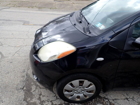 Used 2008 Toyota Yaris 2-Door Hatchback image 18