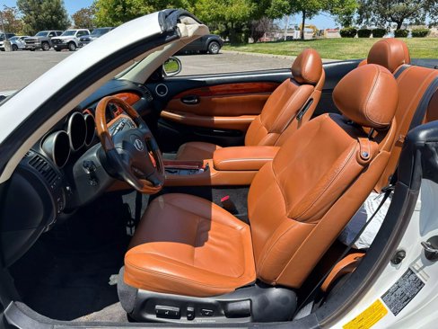 Used 2002 Lexus SC 430 Convertible image 11