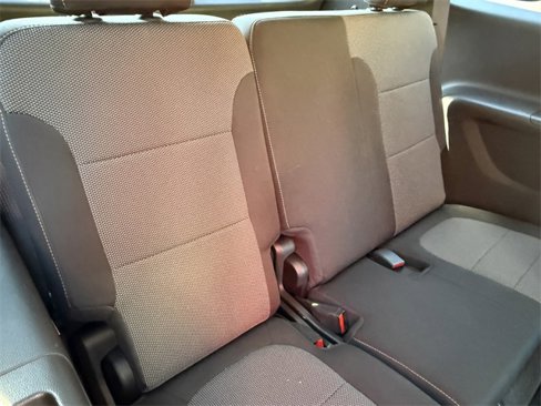 Used 2021 Chevrolet Traverse LT w/ LPO, Floor Liner Package image 19