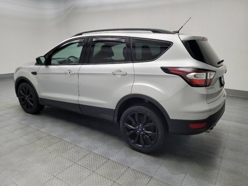 Used 2017 Ford Escape Titanium image 3