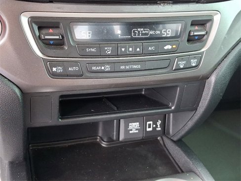 Used 2020 Honda Ridgeline Sport image 15