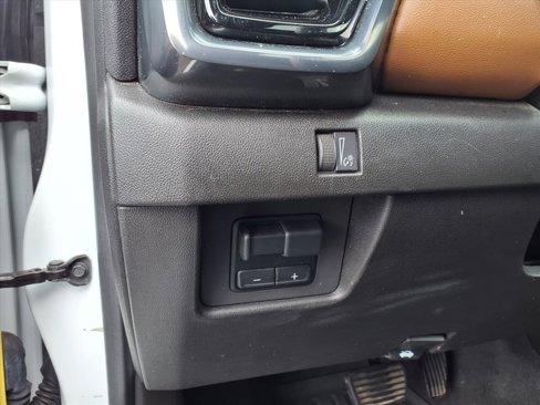 Used 2023 GMC Canyon AT4 w/ AT4 Premium Package image 21