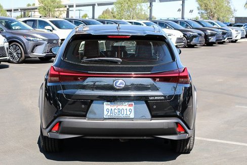 Used 2022 Lexus UX 250h image 8