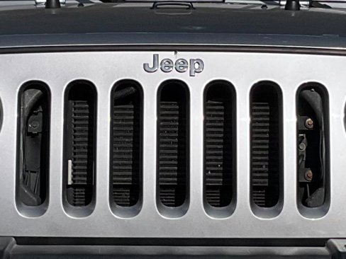 Used 2018 Jeep Wrangler Unlimited Sport S image 75