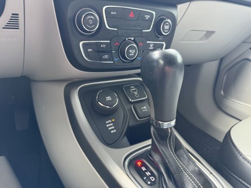 Used 2018 Jeep Compass Latitude w/ Popular Equipment Group image 26