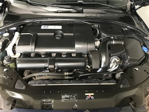 Used 2010 Volvo XC70 3.2 image 32