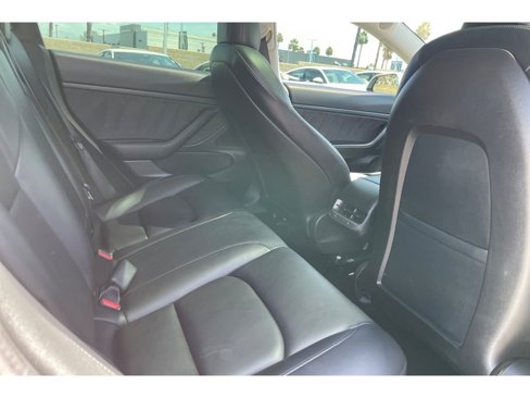 Used 2020 Tesla Model 3 Standard Range image 16