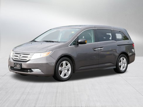 Used 2013 Honda Odyssey Touring image 3