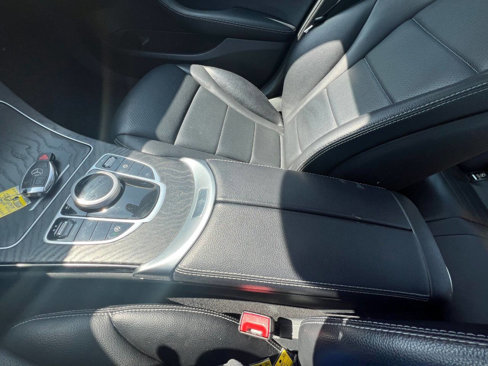 Used 2017 Mercedes-Benz C 300 4MATIC Sedan image 28