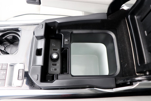 Used 2015 Land Rover Range Rover Sport HSE image 43