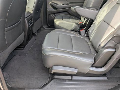 Used 2020 Chevrolet Traverse LT image 19