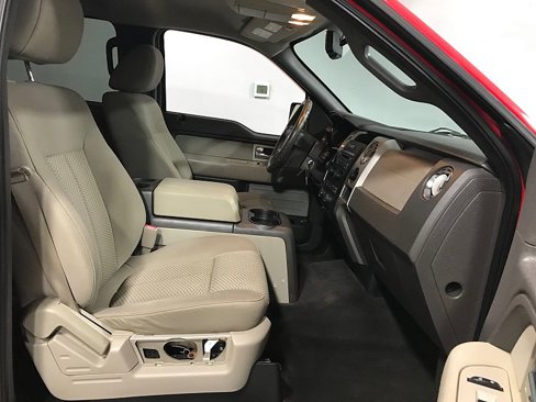 Used 2010 Ford F150 XLT image 13