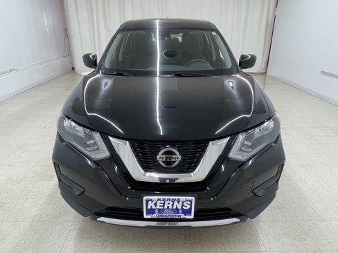Used 2019 Nissan Rogue S image 8