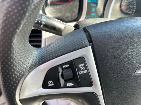 Used 2016 Chevrolet Equinox LT image 18