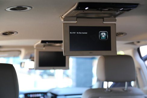 Used 2016 Chevrolet Suburban LTZ image 27