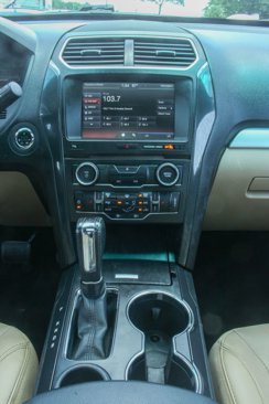 Used 2016 Ford Explorer XLT w/ Equipment Group 202A image 17