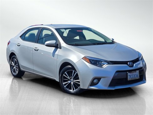 Used 2016 Toyota Corolla LE image 1