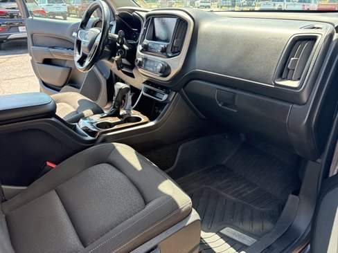 Used 2017 GMC Canyon SLE w/ SLE Convenience Package image 18