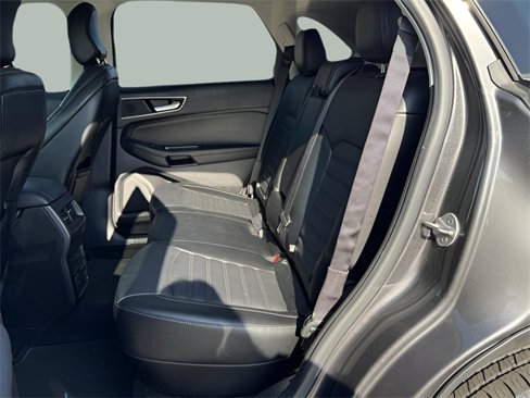 Used 2015 Ford Edge SEL w/ Equipment Group 201A image 18