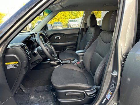 Used 2019 Kia Soul image 11