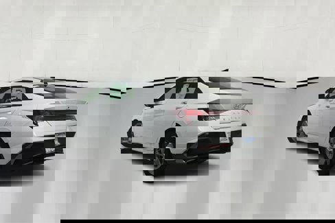 New 2025 Hyundai Elantra SE image 5