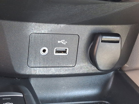 Used 2018 Nissan Rogue SL w/ Premium Package image 26