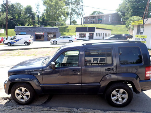 Used 2008 Jeep Liberty Sport w/ Popular Equipment Group image 9