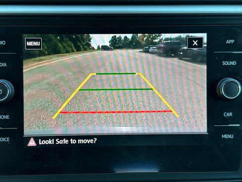 Used 2020 Volkswagen Atlas Cross Sport SE w/ Panoramic Sunroof Package image 30