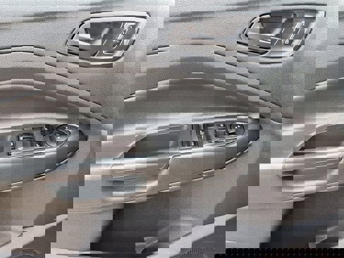 Used 2016 Ford Escape S image 10