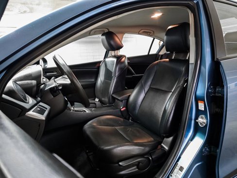 Used 2010 MAZDA MAZDA3 i Touring image 21