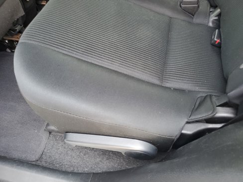 Used 2018 Toyota RAV4 LE image 11