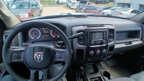 Used 2018 RAM 2500 Tradesman image 9