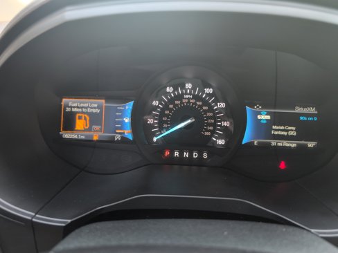 Used 2023 Ford Edge SEL image 19