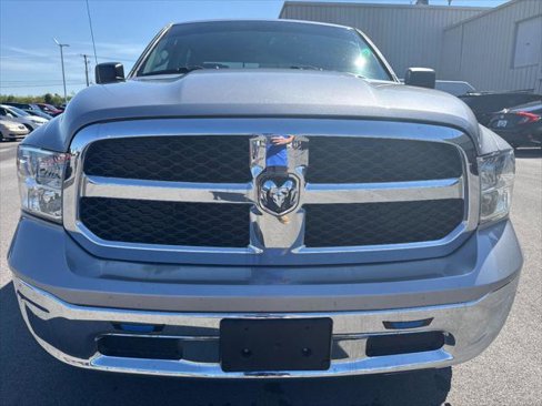 Used 2019 RAM 1500 Classic SLT image 2