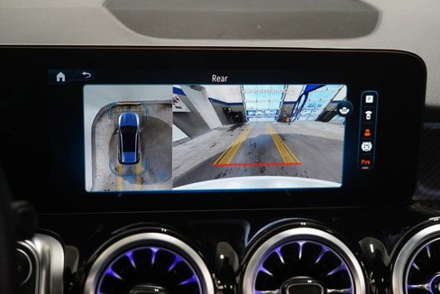 Certified 2025 Mercedes-Benz GLB 35 AMG 4MATIC image 27