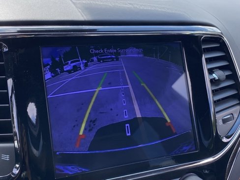 Used 2019 Jeep Grand Cherokee Summit image 19