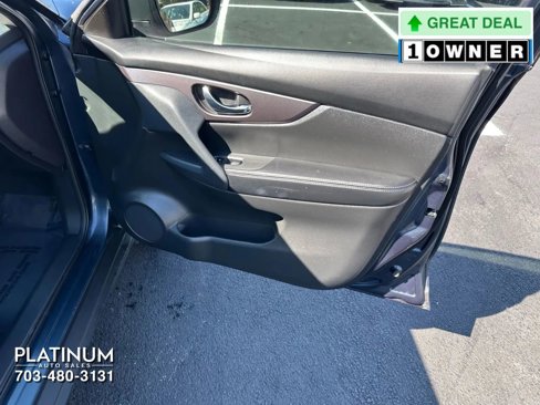 Used 2015 Nissan Rogue S image 22