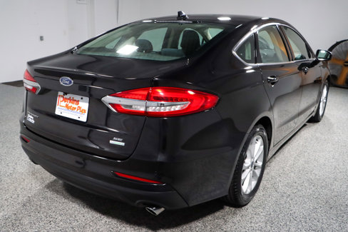 Used 2019 Ford Fusion SE image 7