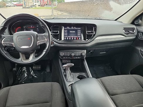 Used 2022 Dodge Durango SXT image 16