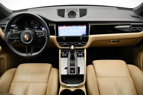 Certified 2023 Porsche Macan image 23