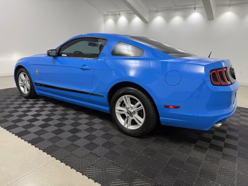 Used 2013 Ford Mustang Coupe image 5