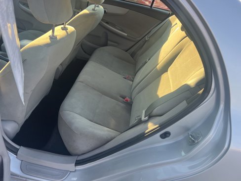Used 2013 Toyota Corolla LE image 14