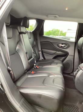 Used 2022 Jeep Cherokee Trailhawk image 26