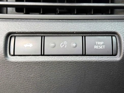 Certified 2020 Nissan Altima 2.5 SR w/ Premium Package image 20